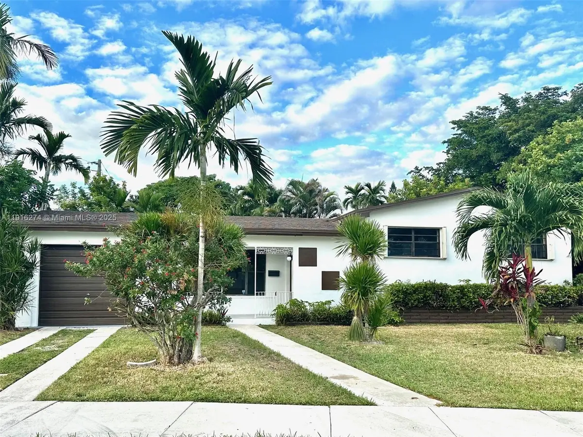 761 NW 197th Ter, Miami Gardens, FL 33169 - Image #1