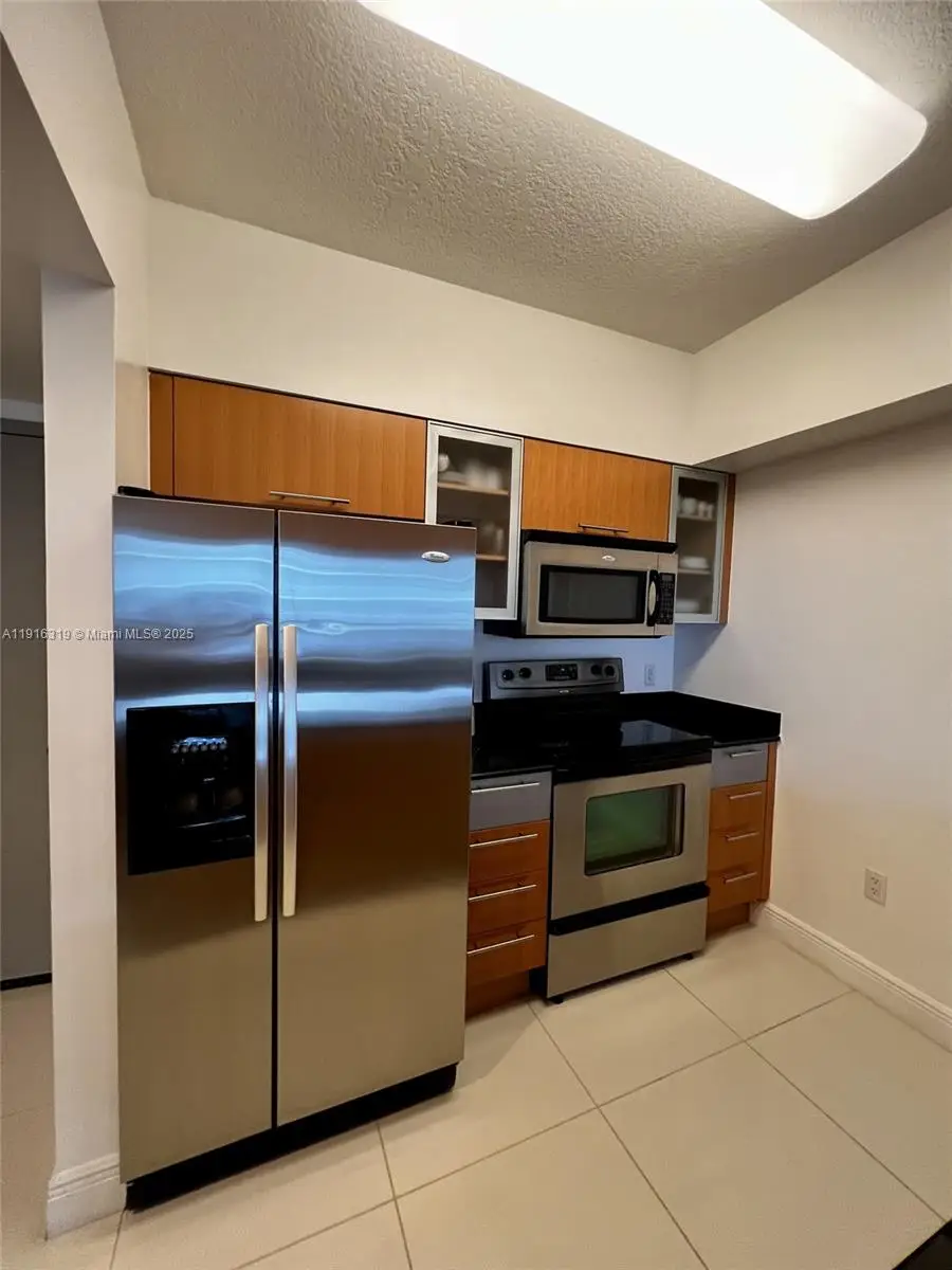 1750 N Bayshore Dr #3505, Miami, FL 33132 - Image #2