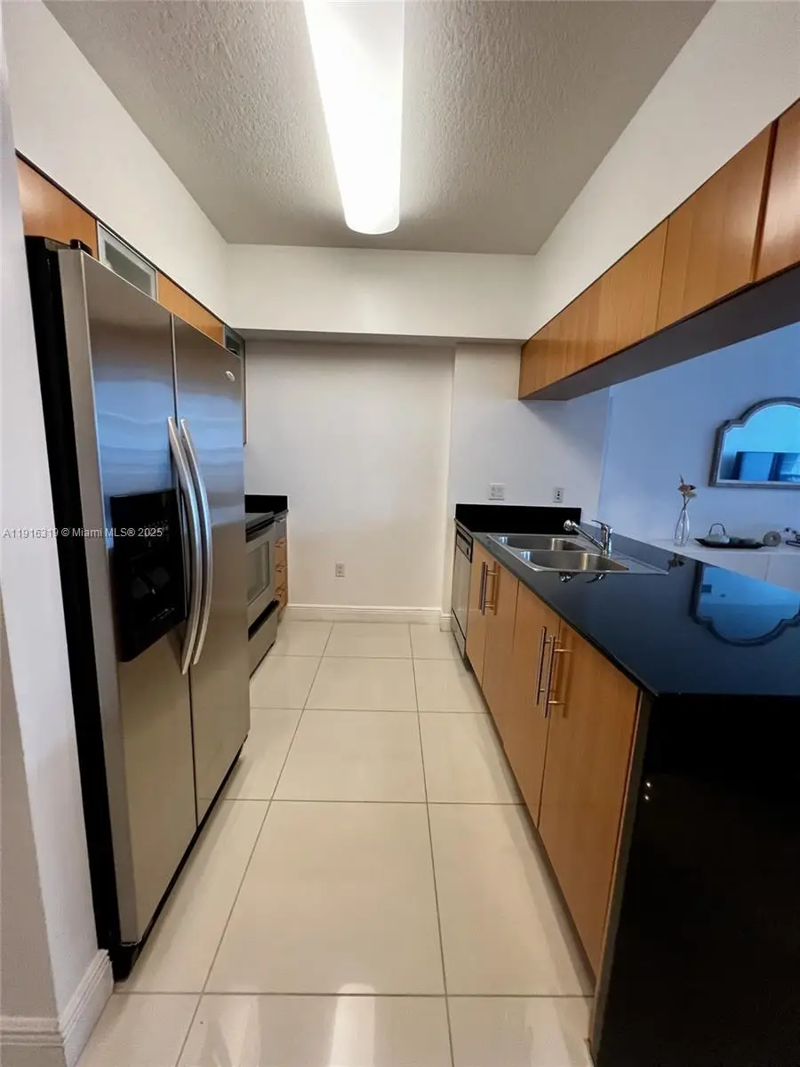1750 N Bayshore Dr #3505, Miami, FL 33132 - Image #3