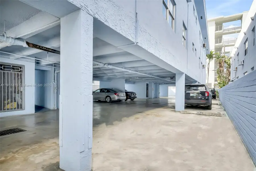 1530 Pennsylvania Ave #204, Miami Beach, FL 33139 - Image #3