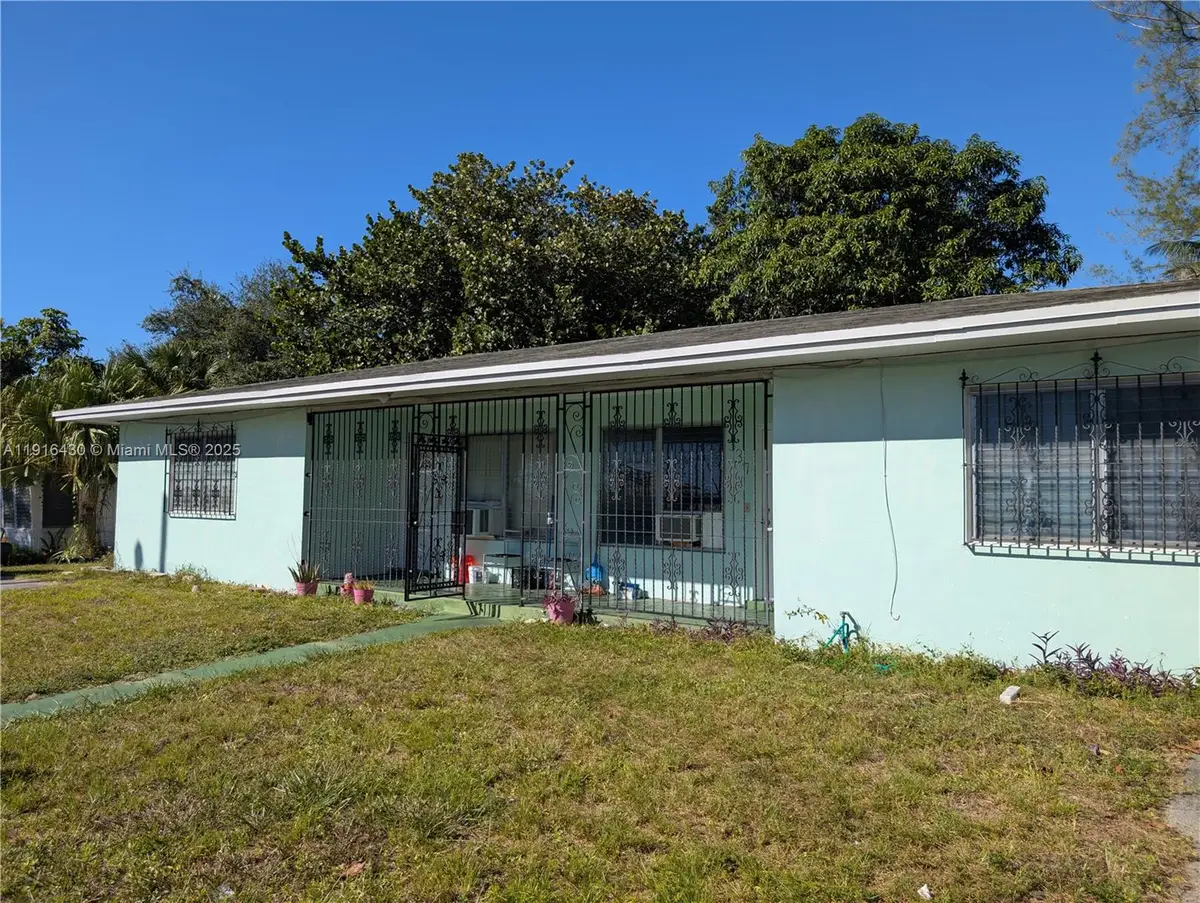 335 - 337 NE 168th St, North Miami Beach, FL 33162 - Image #1