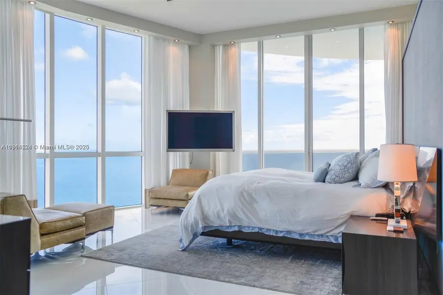 16001 Collins Ave #4001, Sunny Isles Beach, FL 33160 - Image #3
