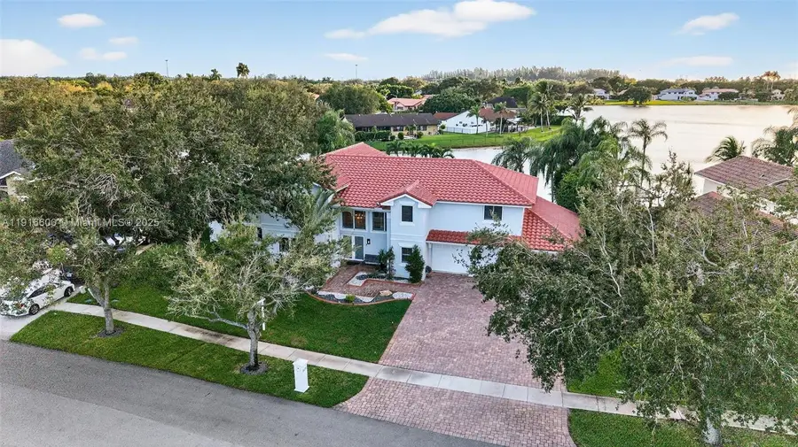 20230 NW 7th St, Pembroke Pines, FL 33029 - Image #2