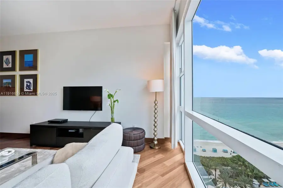 6801 Collins Ave #PH06 (Deed PH 10), Miami Beach, FL 33141 - Image #3