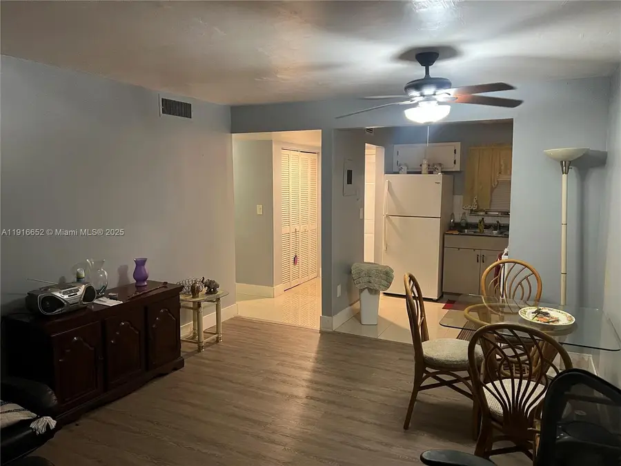 2751 E Sunrise Lakes Dr #108, Sunrise, FL 33322 - Image #2