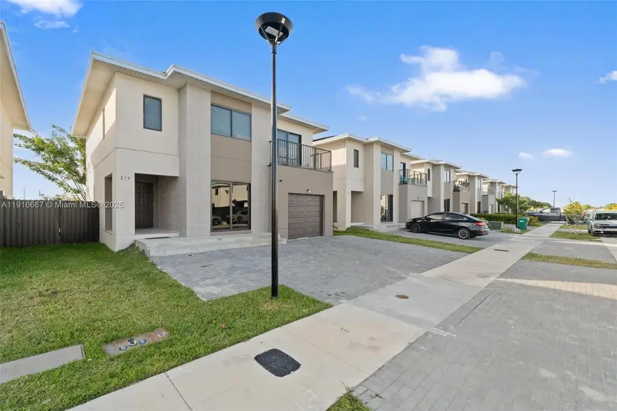 275 NW 13th Pl, Florida City, FL 33034 - Image #2