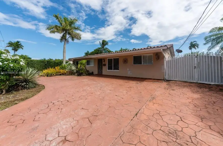 10260 SW 48th St, Miami, FL 33165 - Image #2