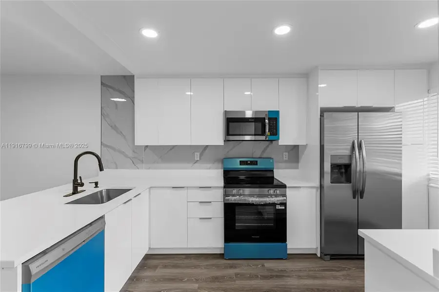 3591 Inverrary Dr #203, Lauderhill, FL 33319 - Image #2