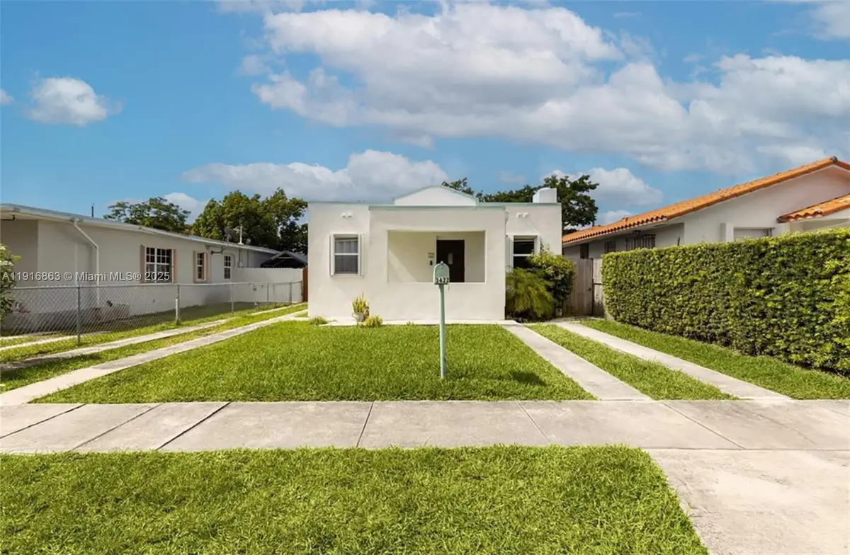 3422 SW 25th St, Miami, FL 33133 - Image #1