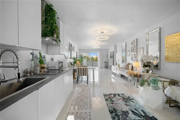 13105 Ixora Ct #302, North Miami, FL 33181