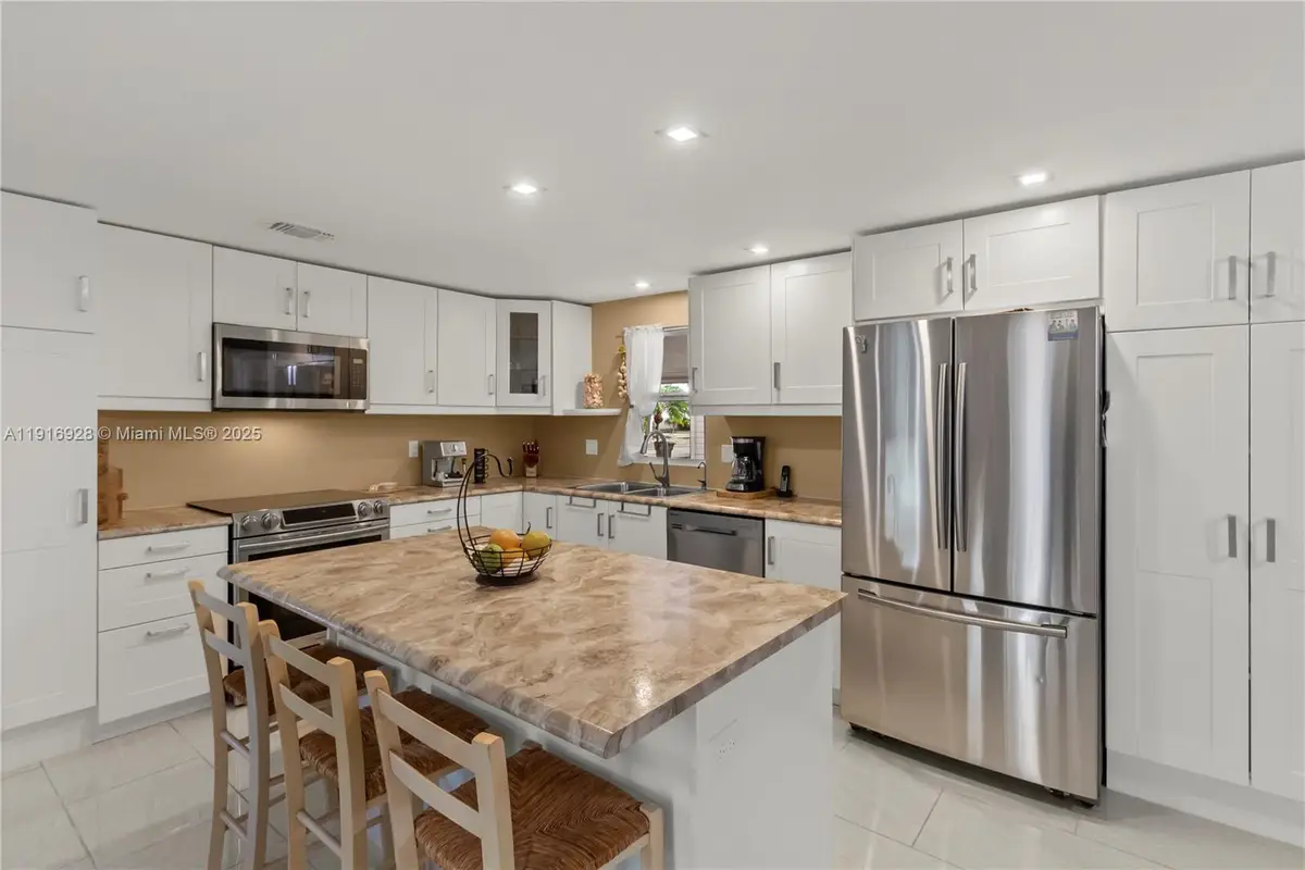 5239 NW 3rd Ave, Deerfield Beach, FL 33064 - Image #1