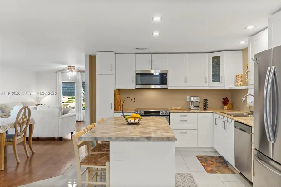 5239 NW 3rd Ave, Deerfield Beach, FL 33064 - Image #2