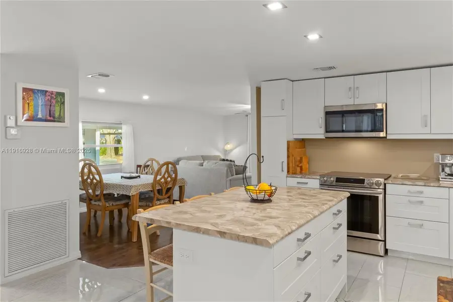 5239 NW 3rd Ave, Deerfield Beach, FL 33064 - Image #3