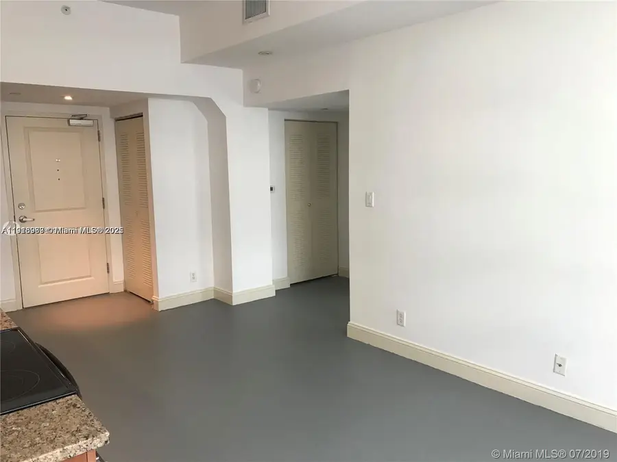 111 E Flagler St #803, Miami, FL 33131 - Image #3