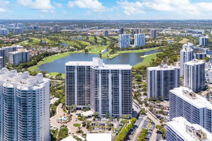 20281 E Country Club Dr #1009, Aventura, FL 33180 - Image #2