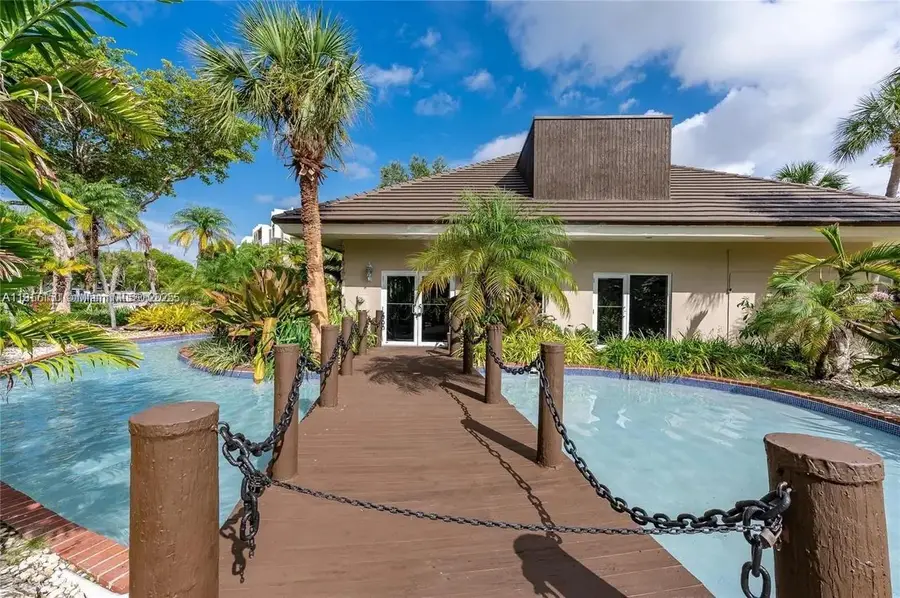 7701 Camino Real #A-419, Miami, FL 33143 - Image #3