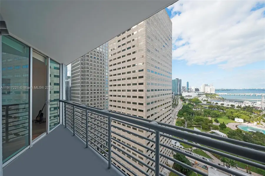 325 S Biscayne Blvd #2918, Miami, FL 33131 - Image #2