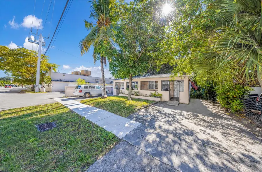 760 NE 131st St, North Miami, FL 33161 - Image #2