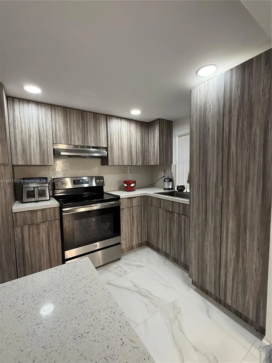 4850 SW 63rd Ter #312, Davie, FL 33314 - Image #2