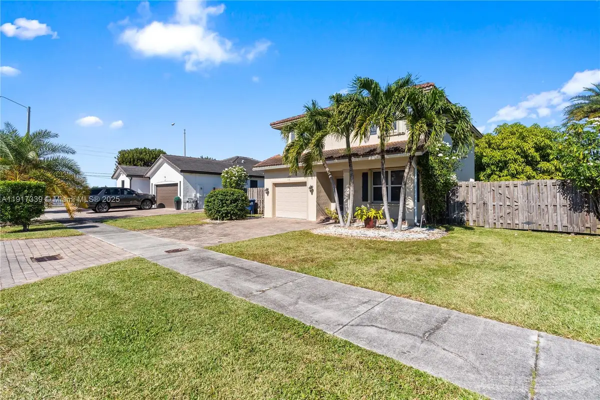 11121 SW 225th Ter, Miami, FL 33170 - Image #1