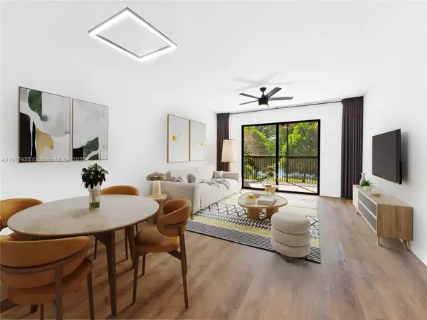 2202 S Cypress Bend Dr #204, Pompano Beach, FL 33069