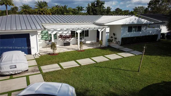 5955 SW 64th Ave, South Miami, FL 33143