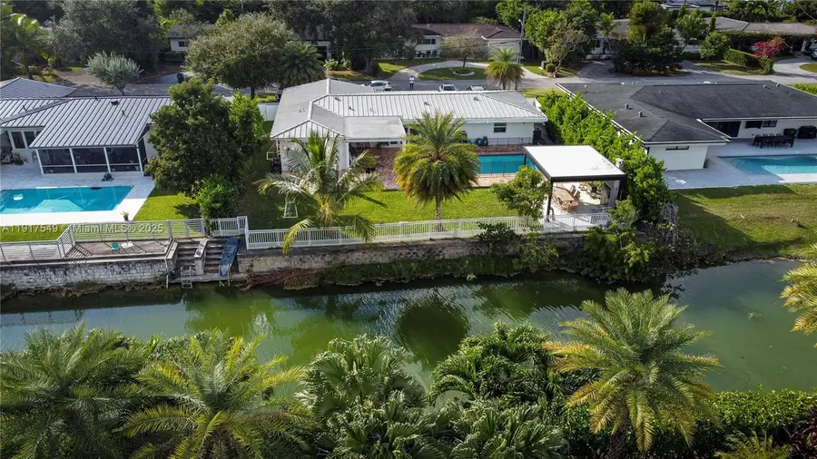 5955 SW 64th Ave, South Miami, FL 33143 - Image #2