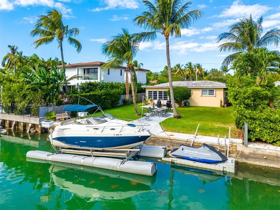 700 S Shore Dr, Miami Beach, FL 33141 - Image #2