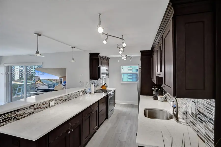 1160 Hillsboro Mile #701, Hillsboro Beach, FL 33062 - Image #3