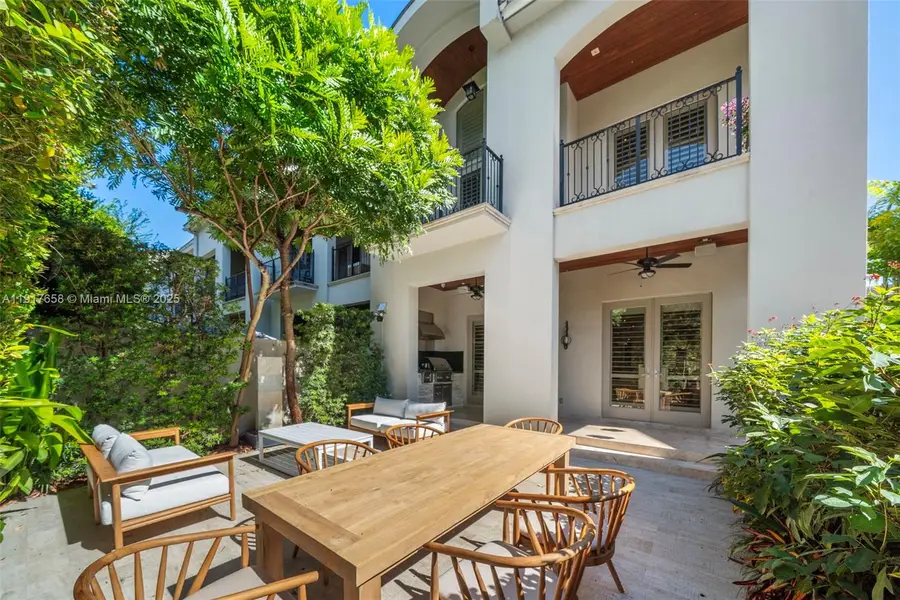 7490 SW 56th Ct, Miami, FL 33143 - Image #2