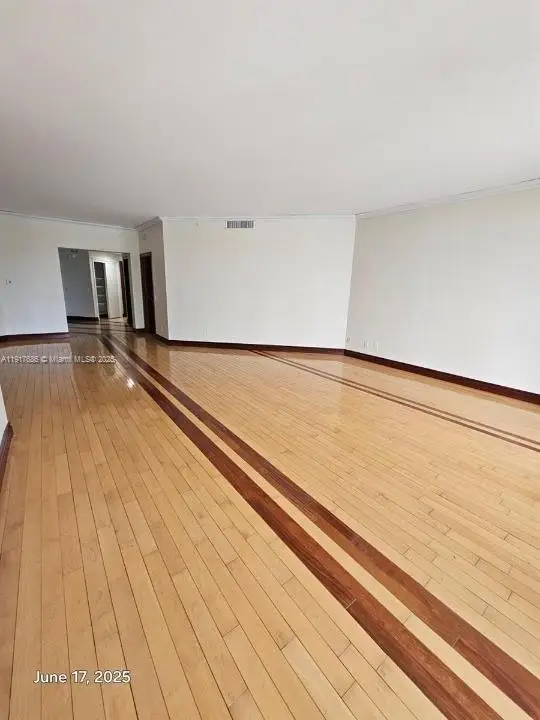 21050 Point Pl #501, Aventura, FL 33180 - Image #3