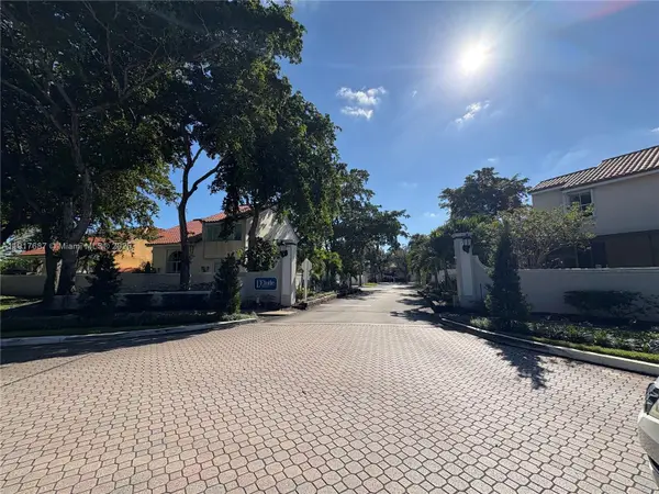 3195 N 36th Ave, Hollywood, FL 33021