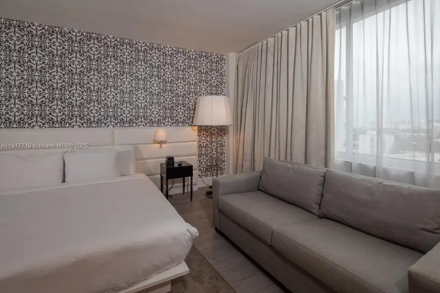 1100 West Ave #1515, Miami Beach, FL 33139 - Image #3