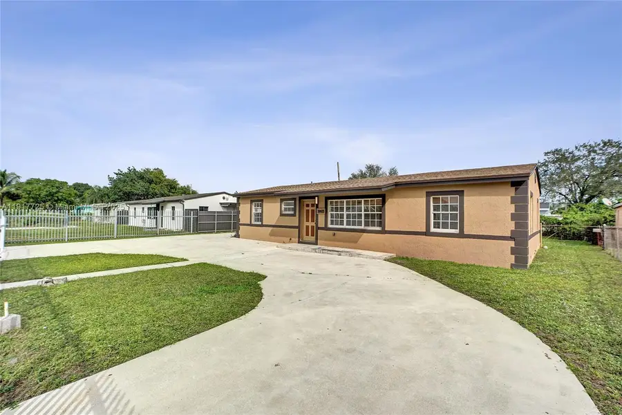 16025 NW 29th Ave, Miami Gardens, FL 33054 - Image #3