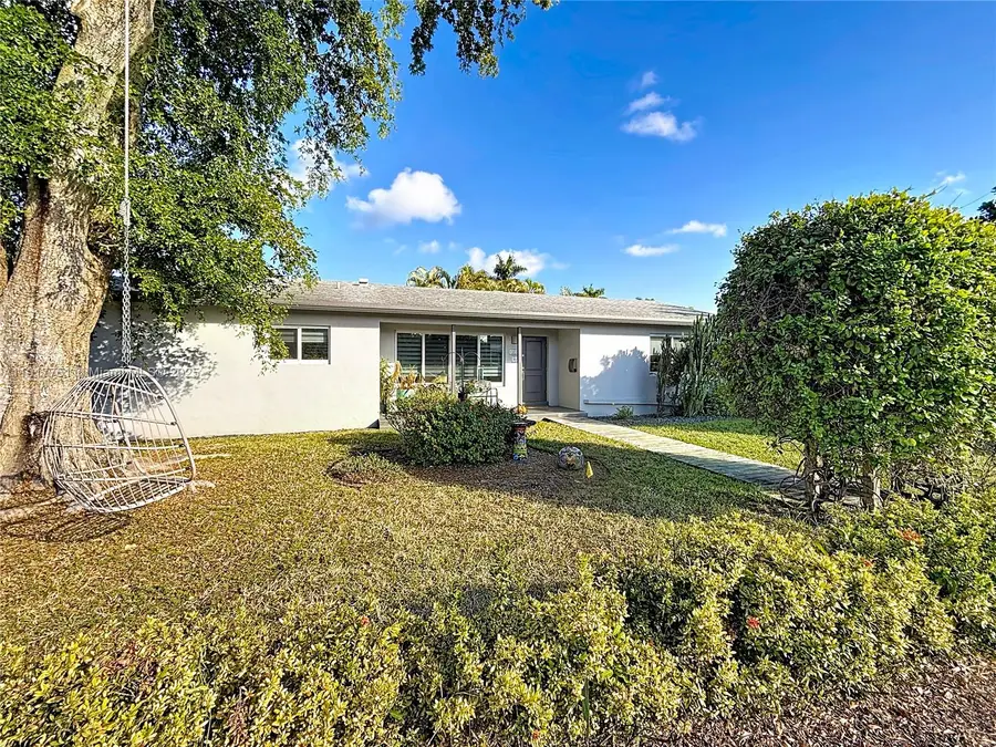 1031 N 16th Ave, Hollywood, FL 33020 - Image #2