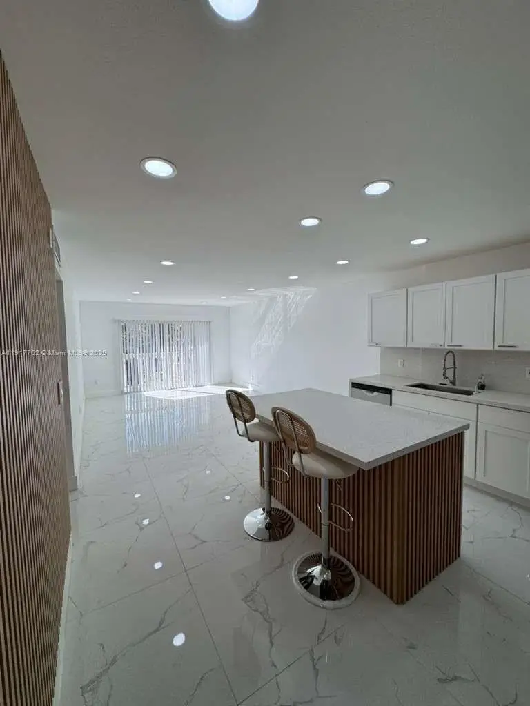 15201 NE 6th Ave #C312, Miami, FL 33162 - Image #2