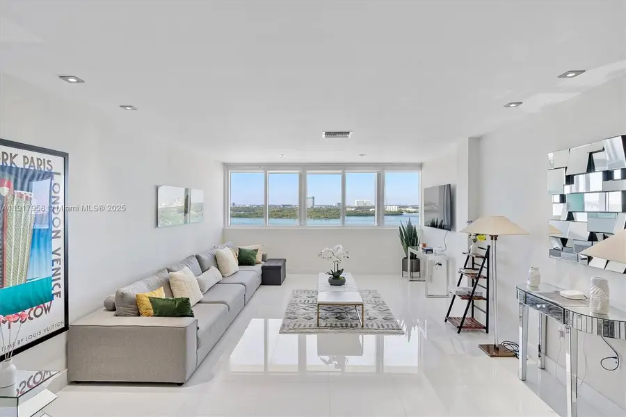 10275 Collins Ave #1523, Bal Harbour, FL 33154 - Image #2