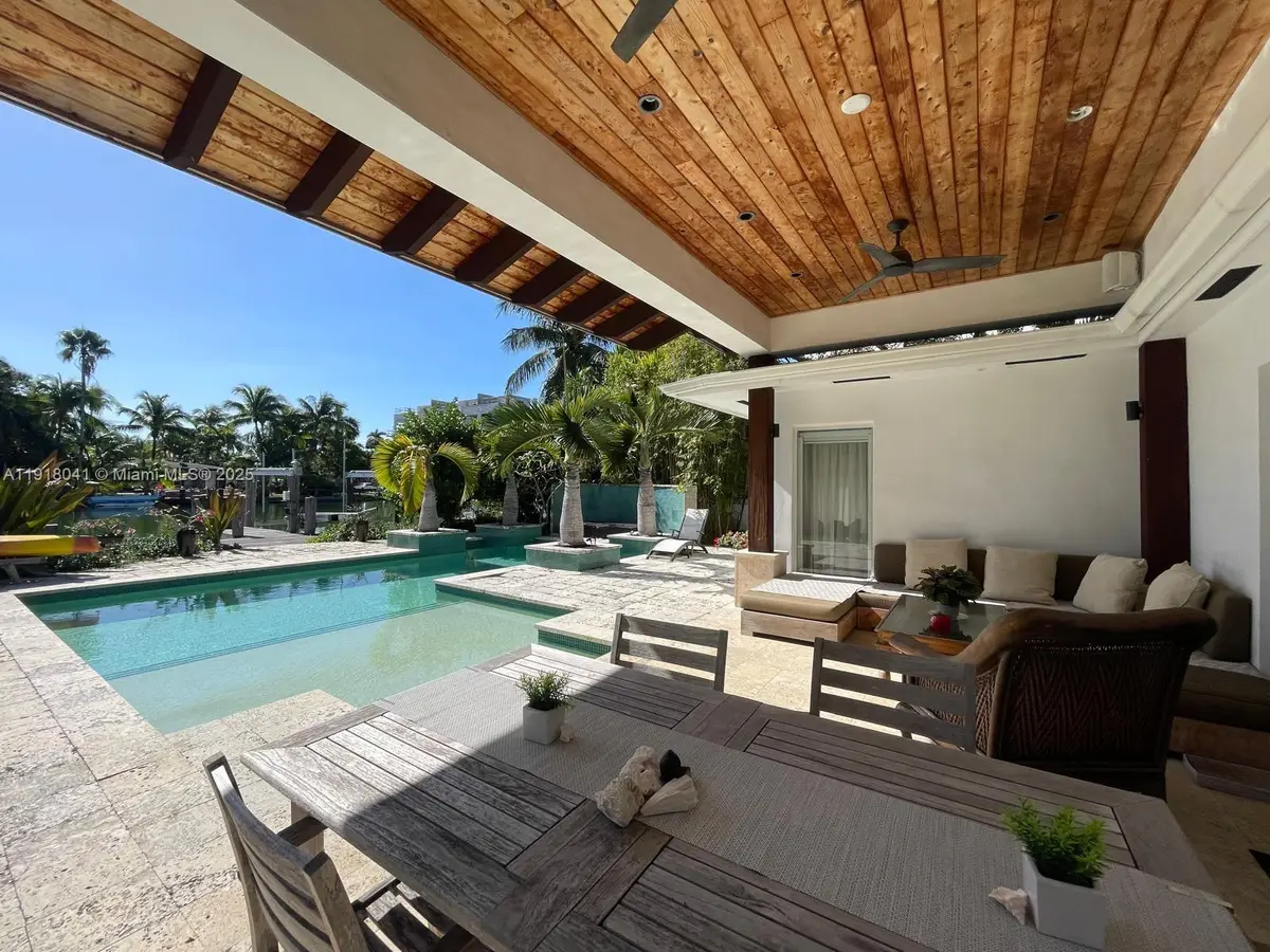 670 S Shore Dr, Miami Beach, FL 33141 - Image #1