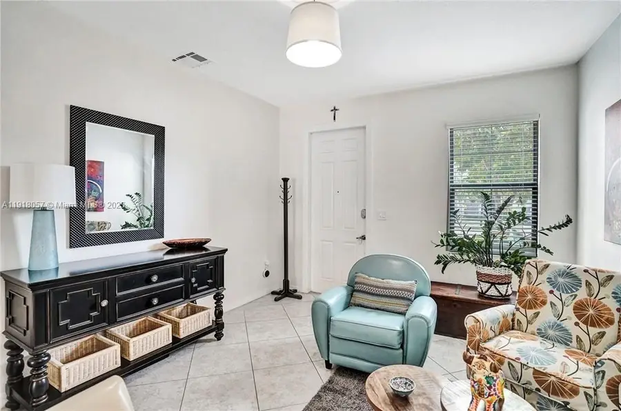 678 NE 191st Ter, Miami, FL 33179 - Image #3