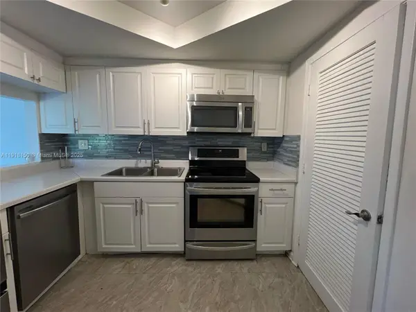 721 SE 1st Way #B18, Deerfield Beach, FL 33441