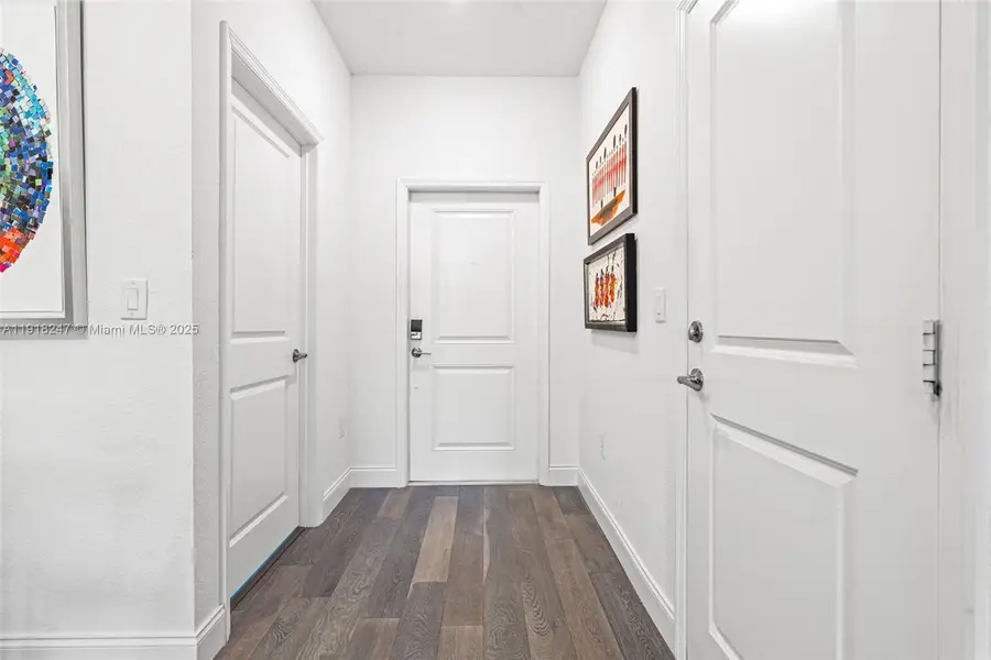 245 NE 210th St, Miami, FL 33179 - Image #3