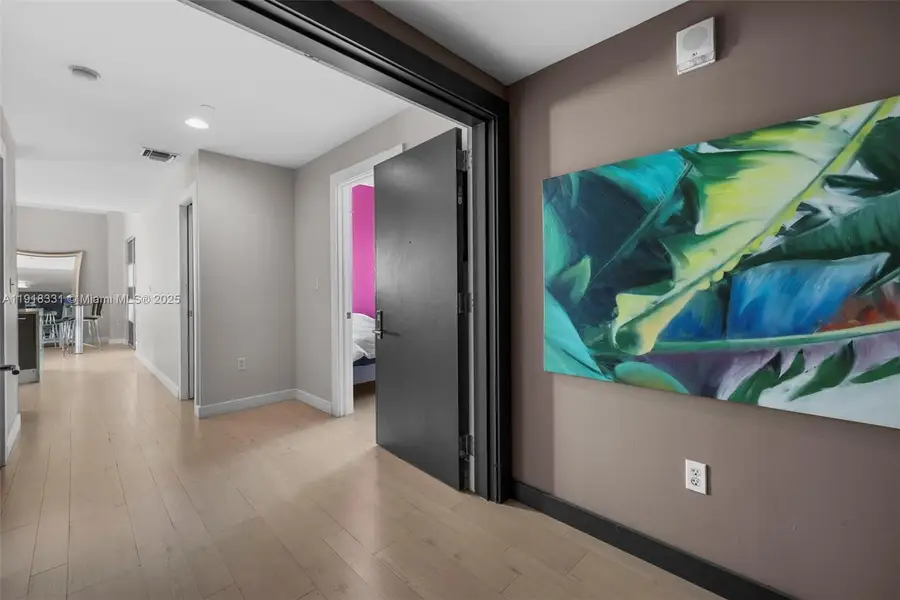 900 Biscayne Blvd #2401, Miami, FL 33132 - Image #2