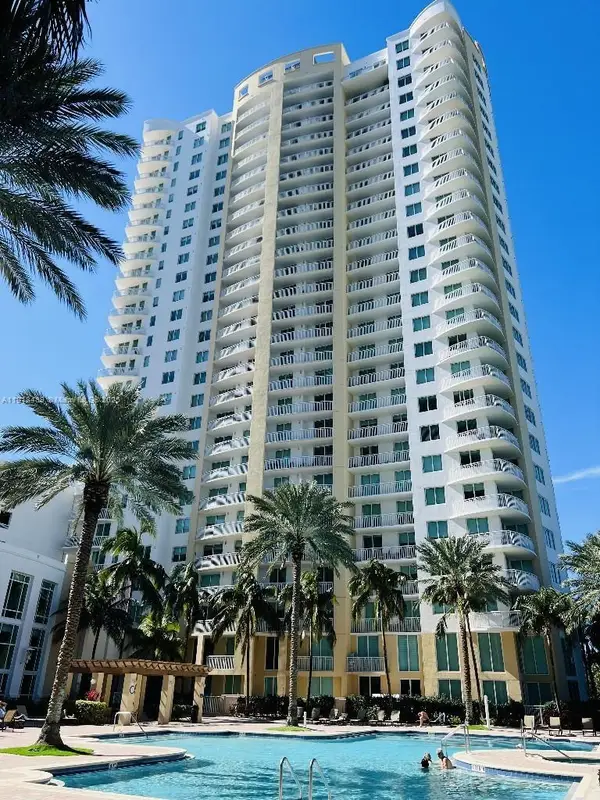 1745 E Hallandale Beach Blvd #1807W, Hallandale Beach, FL 33009