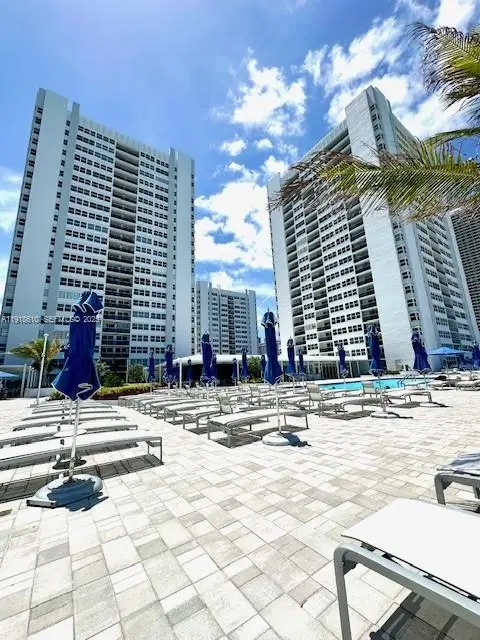1904 S Ocean Dr #508, Hallandale Beach, FL 33009