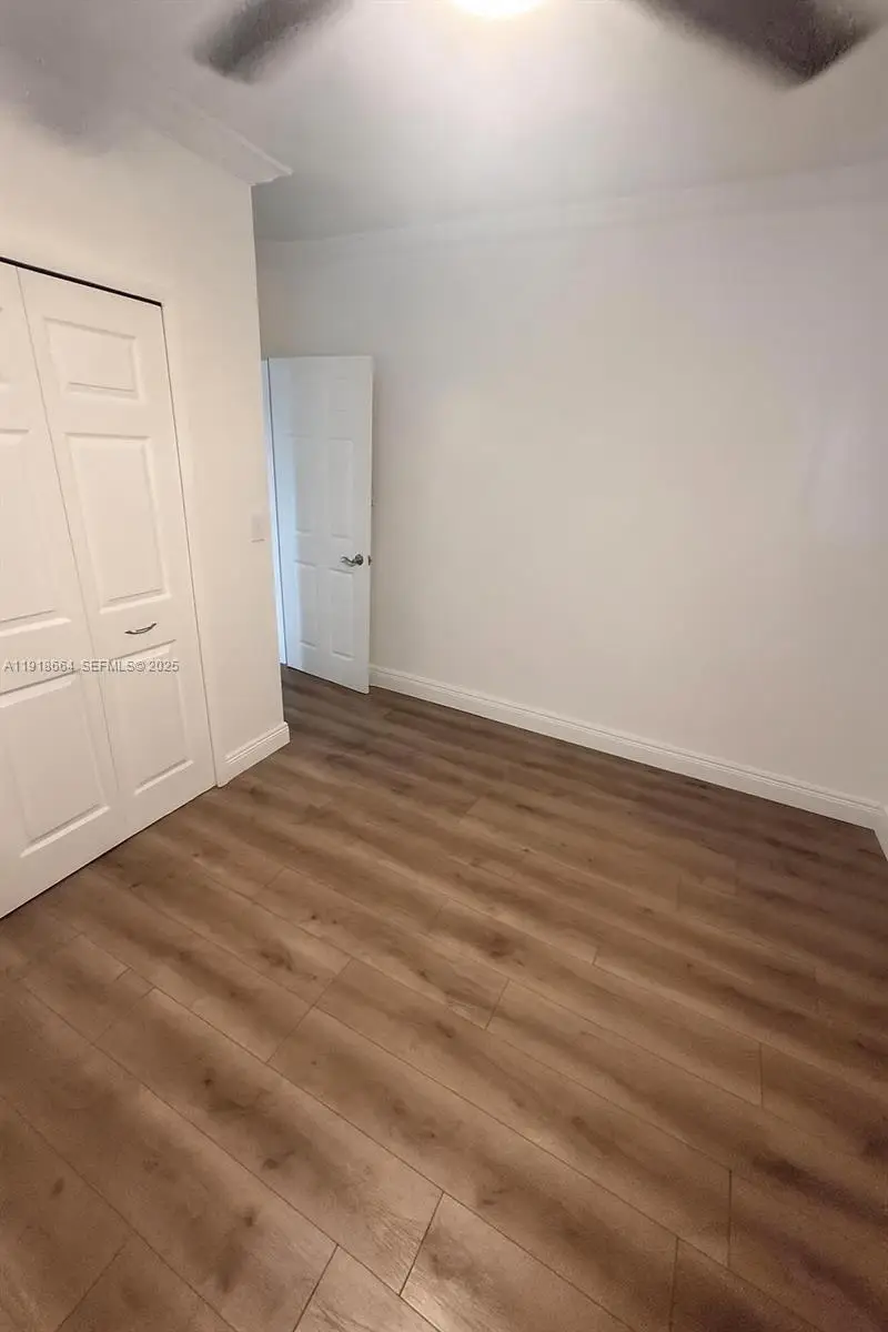 2659 W 10th Ave, Hialeah, FL 33010 - Image #2