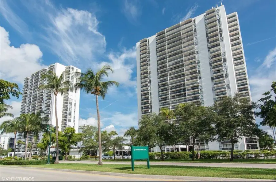 3675 N Country Club Dr #2201, Aventura, FL 33180 - Image #2