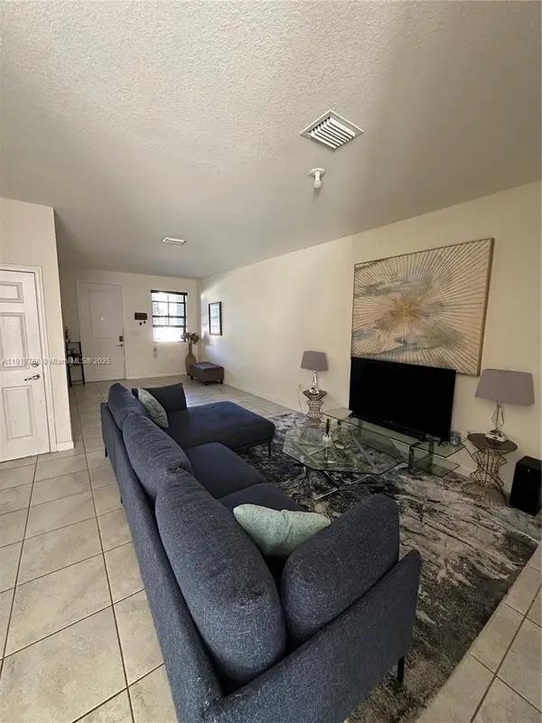 11472 SW 252nd Ter, Homestead, FL 33032