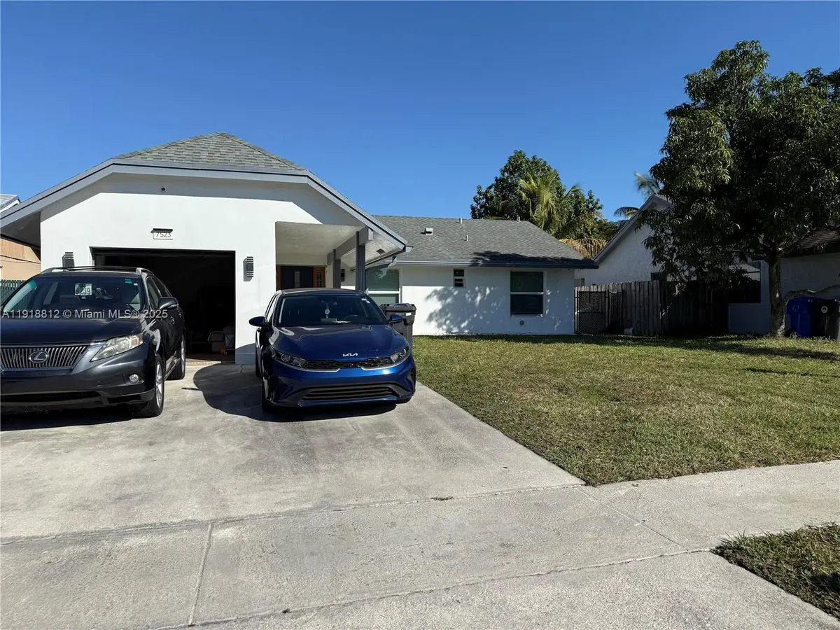 7523 SW 7th Pl, North Lauderdale, FL 33068 - Image #1