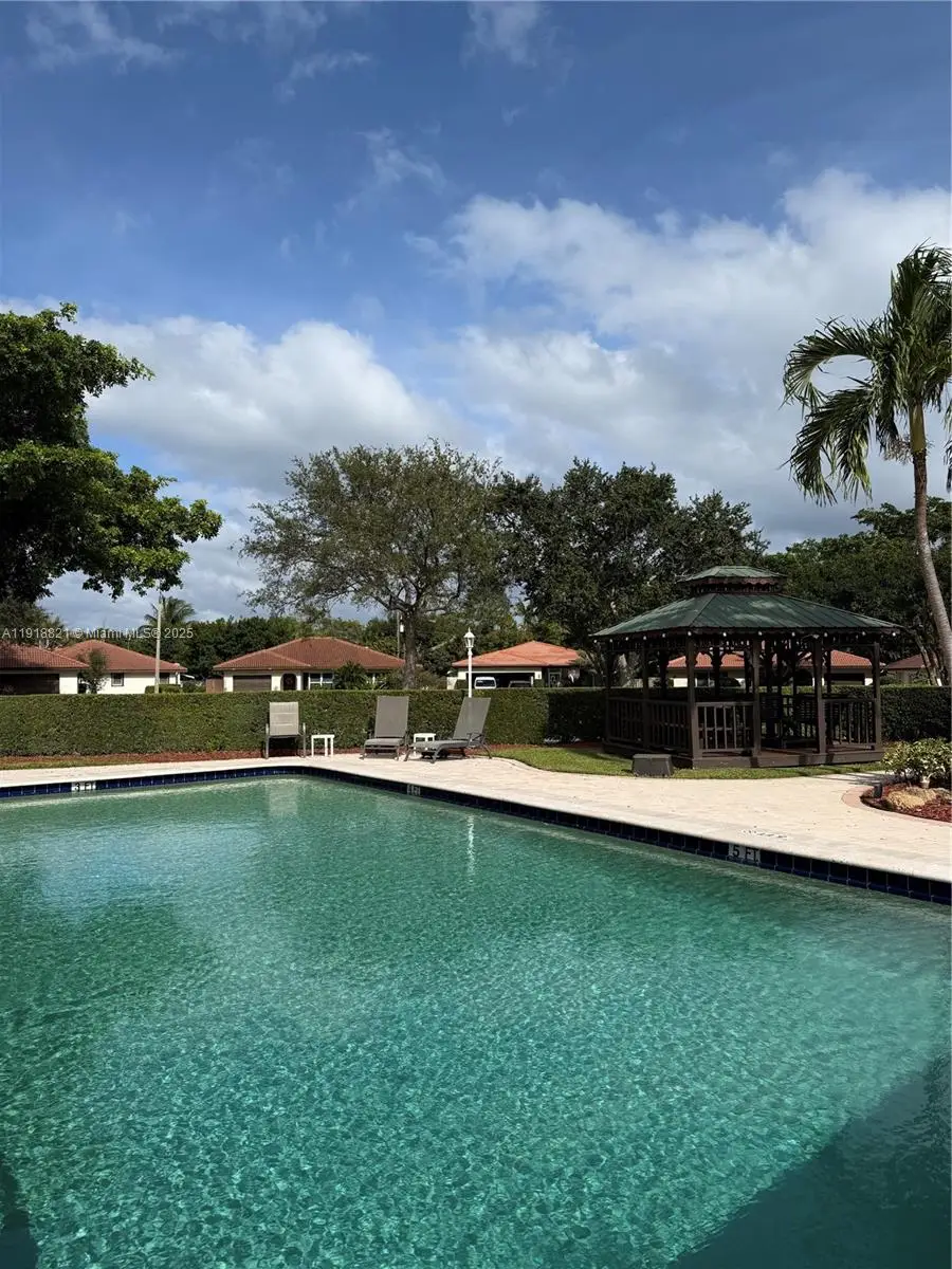 300 NW 42nd St, Boca Raton, FL 33431 - Image #2