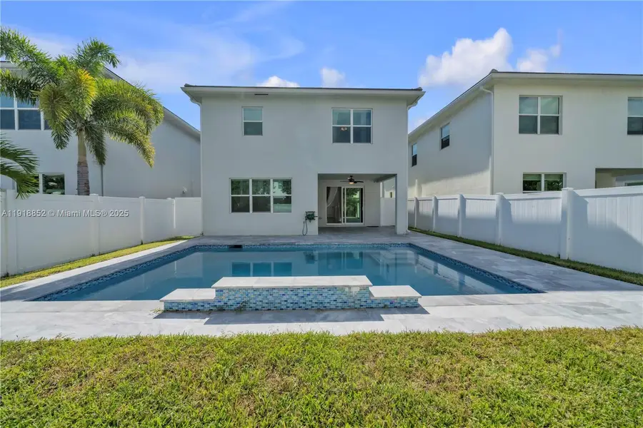 1101 Azul Ct, Deerfield Beach, FL 33064 - Image #2